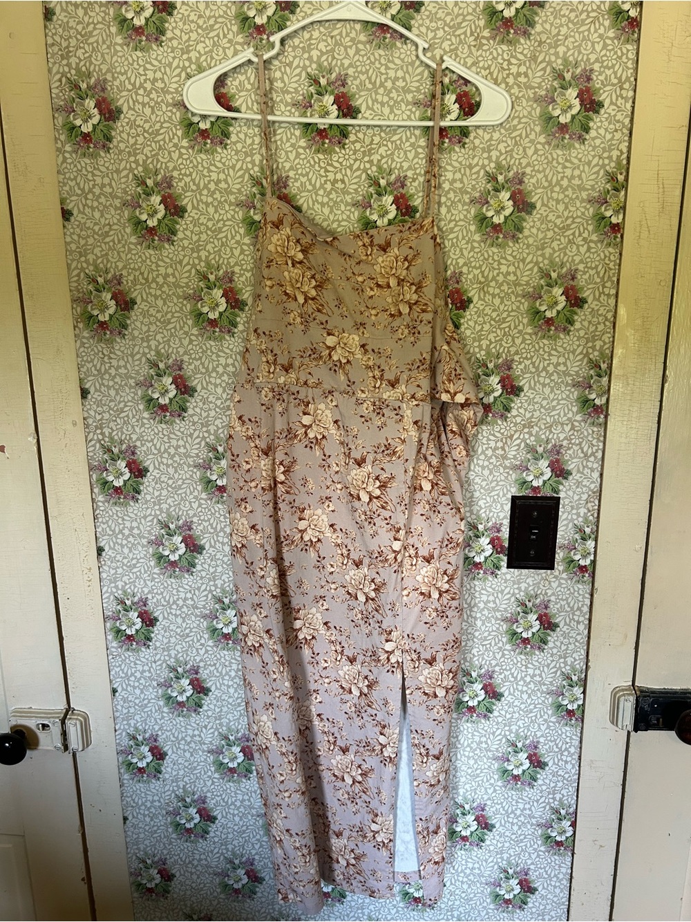 Floral Slip Dress in Beige with Brown Roses